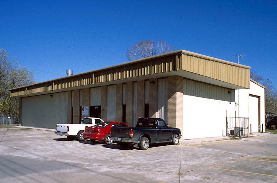 Primary Photo Of 6040 N Gessner Rd, Houston Light Distribution For Lease