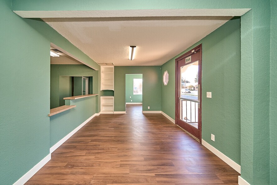More Photos Of 5430 Arlington Ave, Riverside Storefront Retail Residential For Sale