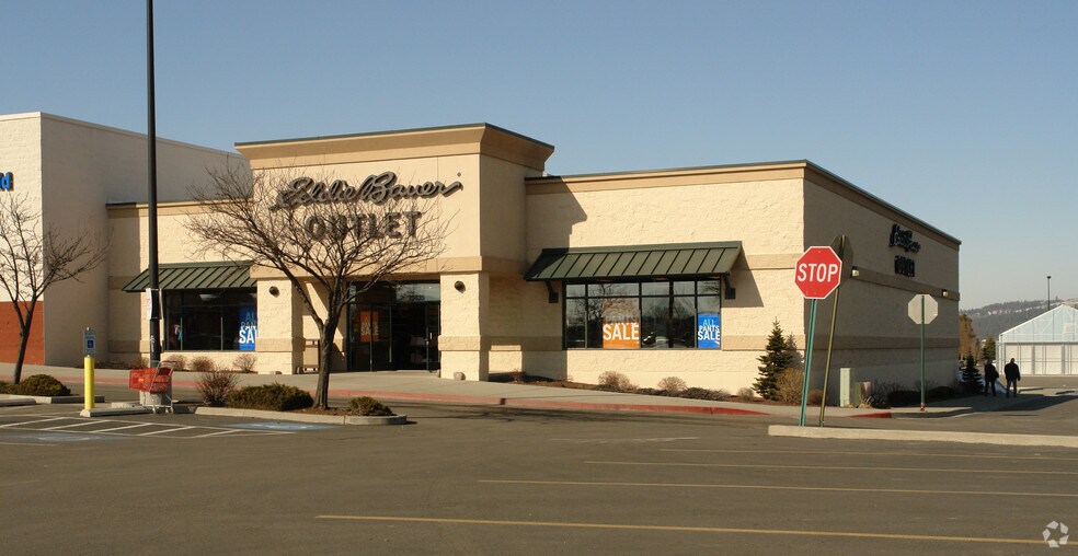 More Photos Of 15533-15607 E Broadway Ave, Veradale Unknown For Lease