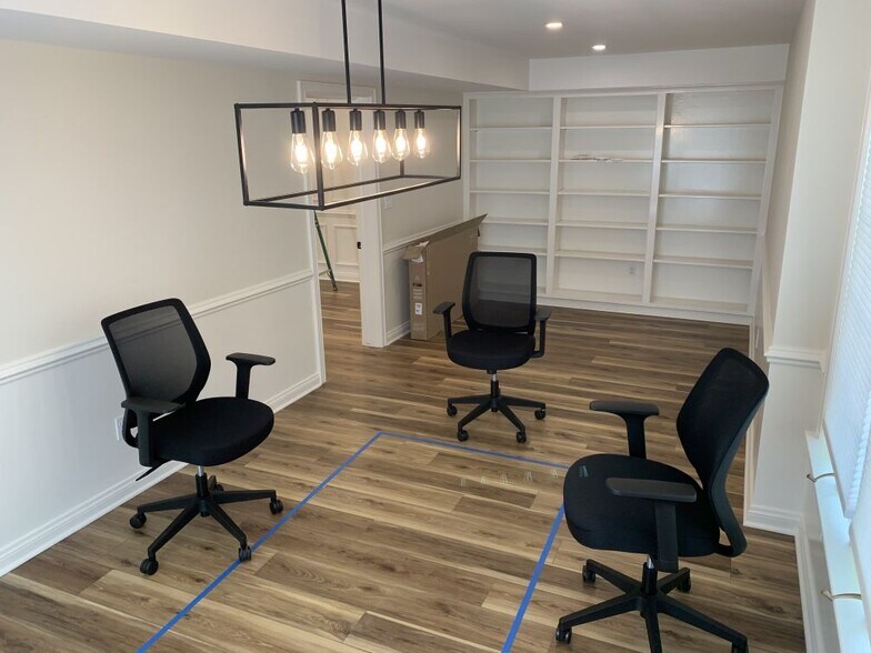 More Photos Of 23 Woodland Rd, Madison Office Residential For Lease