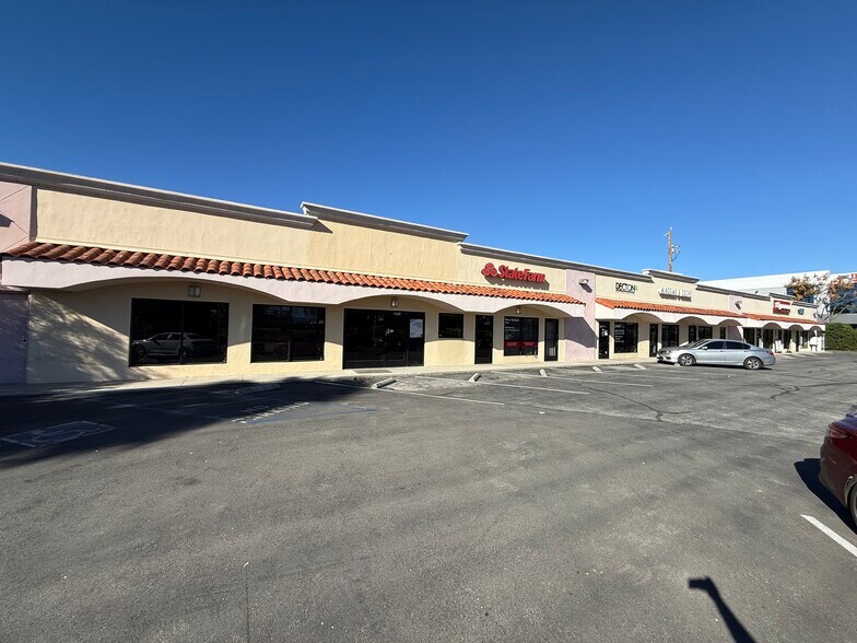 More Photos Of 8841-8863 Canoga Ave, Canoga Park Flex For Lease