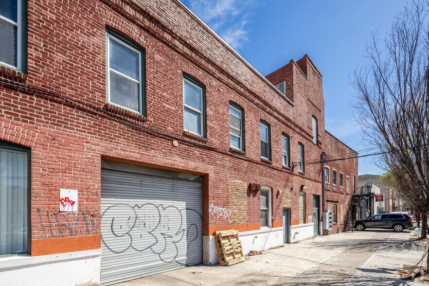 More Photos Of 17 New York Ave, Newark Warehouse For Lease