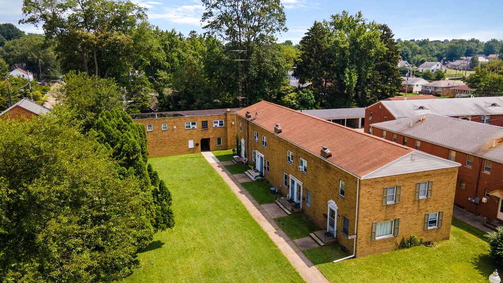 More Photos Of 2114 Market Ave N, Canton Apartments For Sale