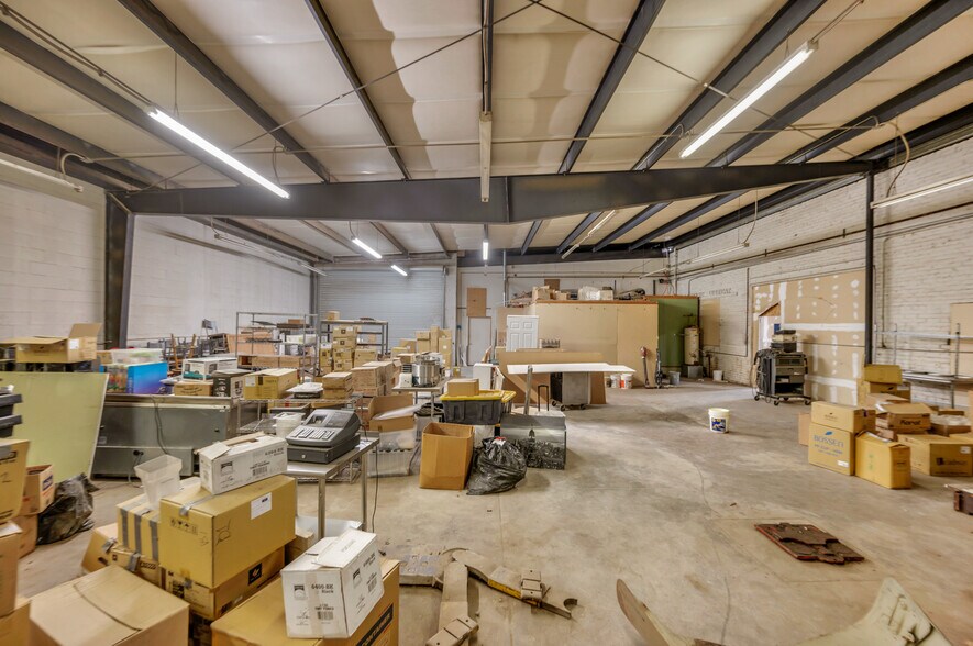 More Photos Of 201 E St, Lemoore Auto Repair For Sale