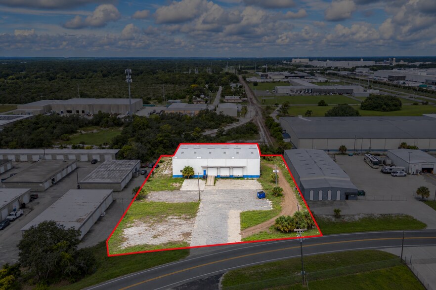 Primary Photo Of 2101 42nd St NW, Winter Haven Warehouse For Lease
