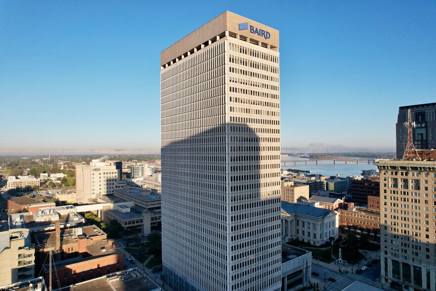 More Photos Of 500 W Jefferson St, Louisville Office For Lease