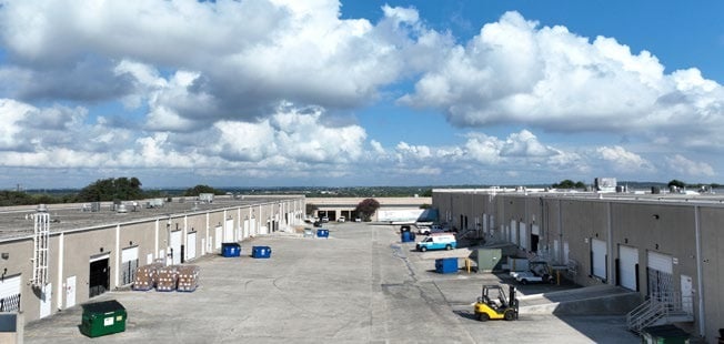 More Photos Of 12100 Crownpoint Dr, San Antonio Warehouse For Lease