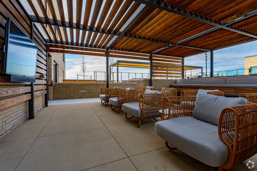 More Photos Of 1380 Uvalda St, Aurora Apartments For Lease