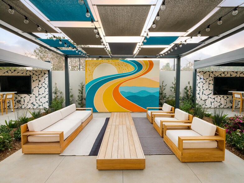 More Photos Of 12626 High Bluff Dr, San Diego Unknown For Lease