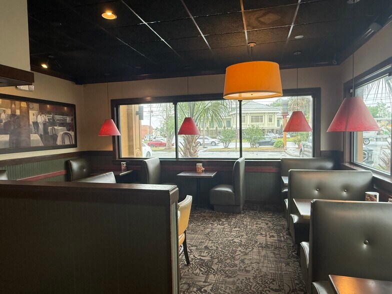 More Photos Of 1953 Savannah Hwy, Charleston Restaurant For Lease