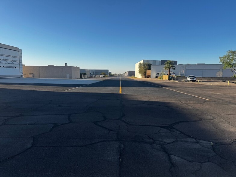 More Photos Of 7301 E Butherus Dr, Scottsdale Restaurant For Sale