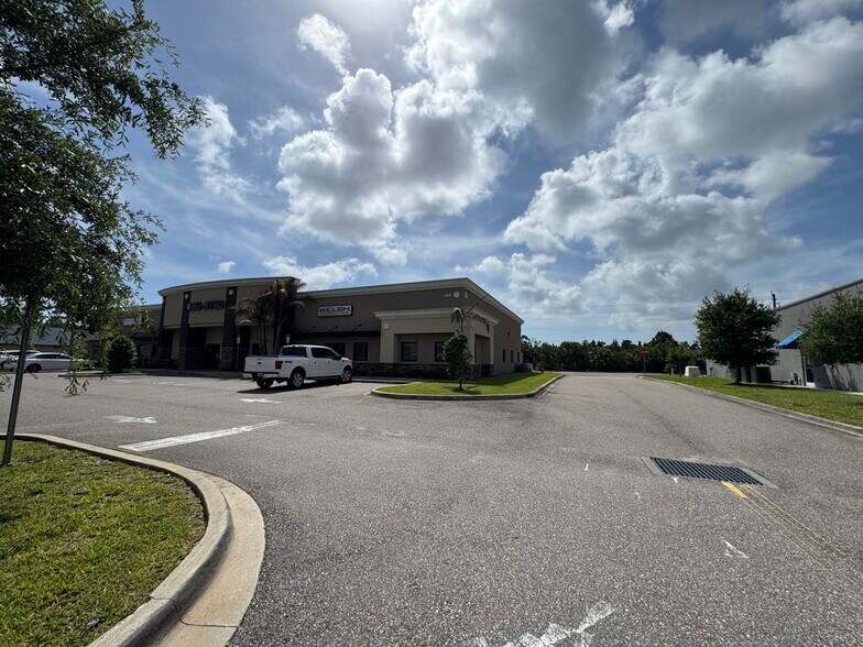 More Photos Of 3845 W Eau Gallie Blvd, Melbourne Office For Sale