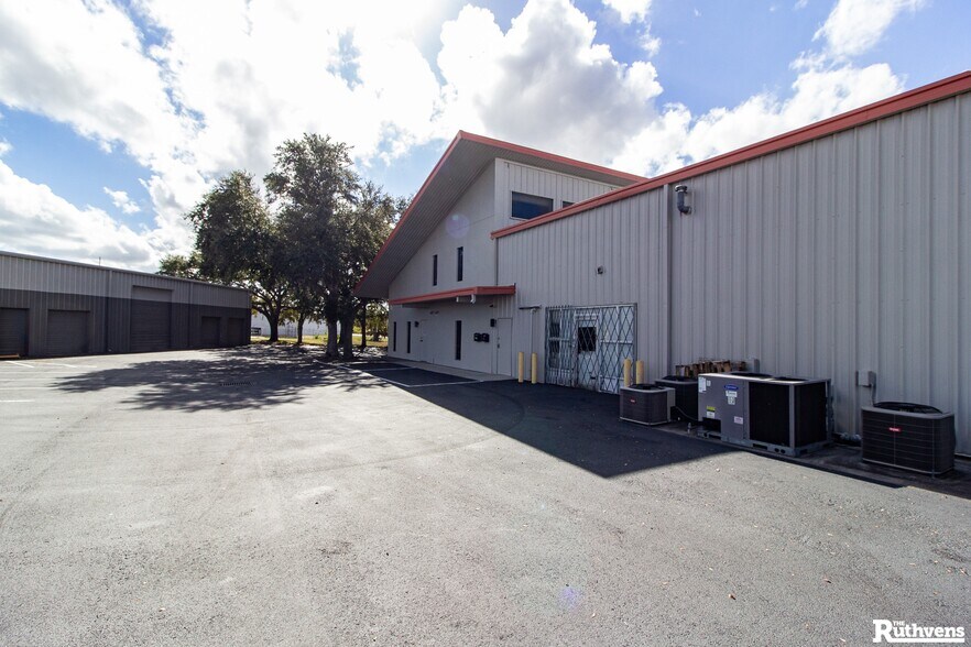 More Photos Of 4100 Recker Hwy, Winter Haven Warehouse For Lease