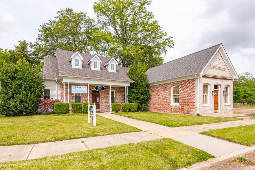 More Photos Of 987 Harris St, Tunica Office For Sale