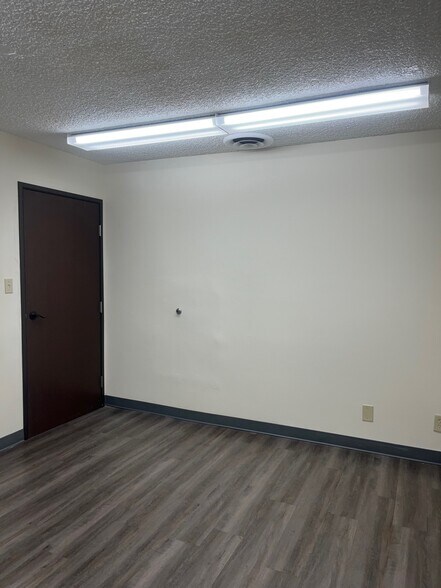 More Photos Of 9654 Alpaca St, South El Monte Warehouse For Lease