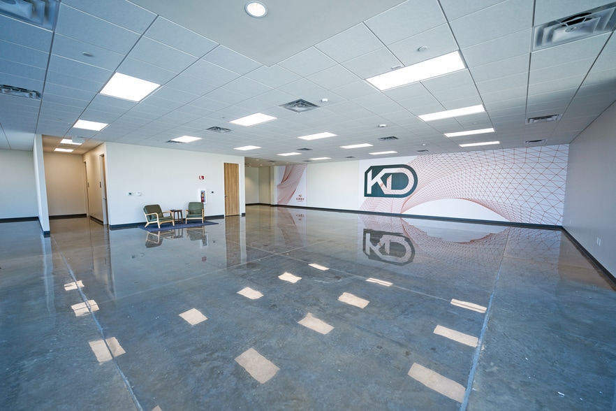 More Photos Of 14621 Kirby Dr, Pearland Unknown For Lease