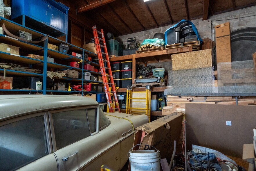 More Photos Of 2579 Atwater Blvd, Atwater Freestanding For Sale