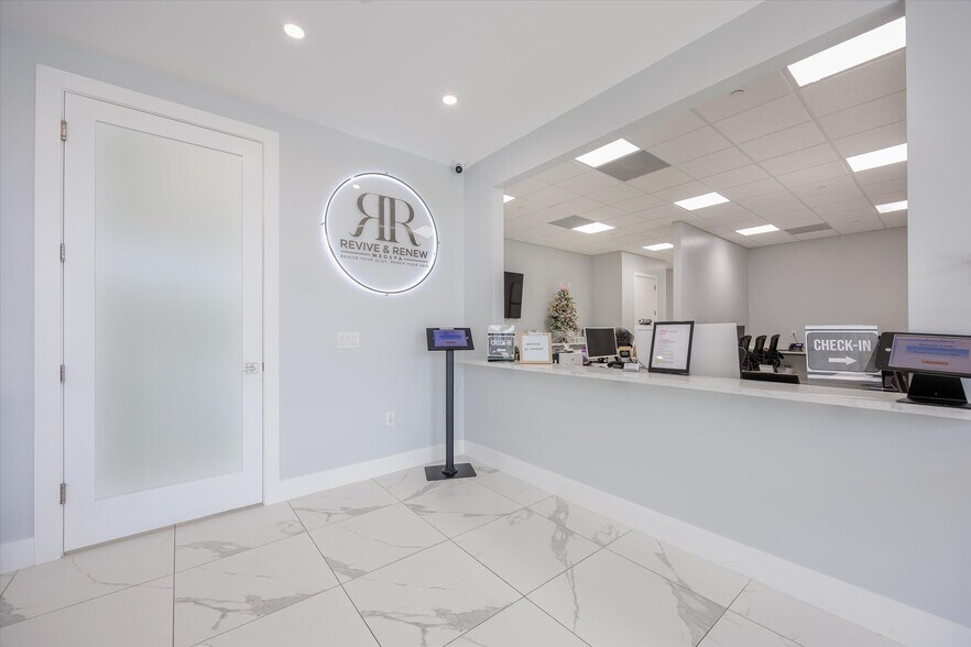 More Photos Of 22904 Lyden Dr, Estero Medical For Sale