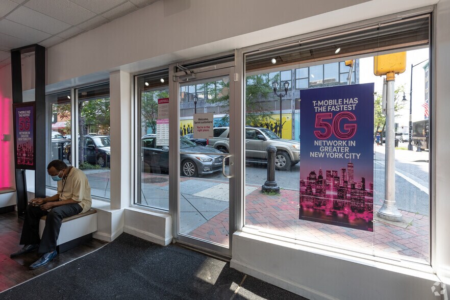 More Photos Of 201-205 Broad St, Elizabeth Storefront Retail Office For Lease