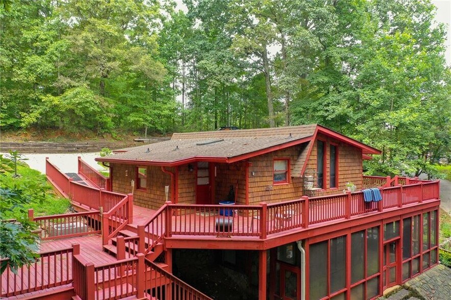 More Photos Of 1345 Ronald Reagan Blvd, Cumming Showroom For Sale