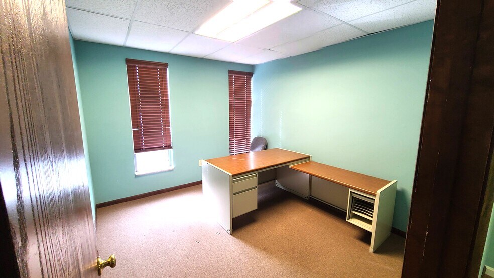 More Photos Of 3161 Dixie Hwy, Erlanger Office For Lease