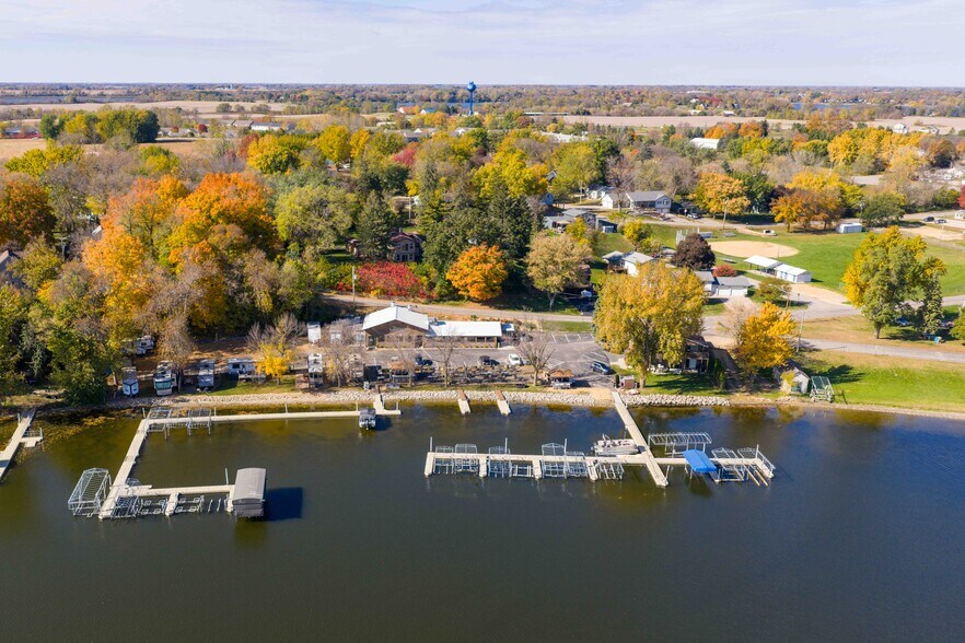 More Photos Of 805 Main St, Madison Lake Restaurant For Sale