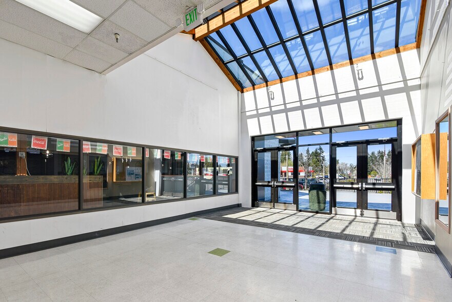 More Photos Of 1700 SE Mile Hill Dr, Port Orchard Unknown For Lease