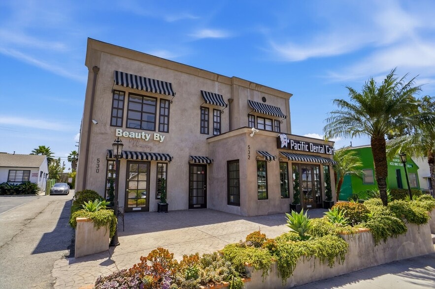 Primary Photo Of 530-532 W Glenoaks Blvd, Glendale Medical For Lease