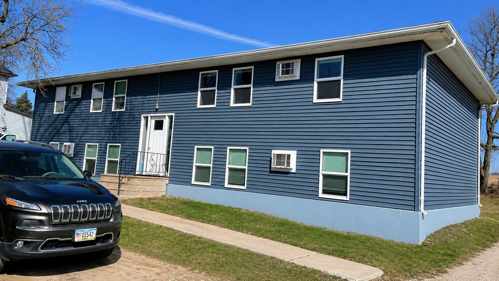 More Photos Of 303 Cottage St NW, Shellsburg Multifamily For Sale