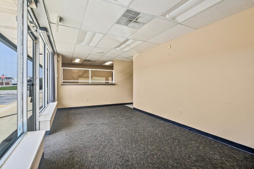 More Photos Of 505-601 Jermor Ln, Westminster Unknown For Lease