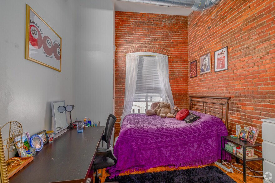 More Photos Of 215 State St, Binghamton Apartments For Sale