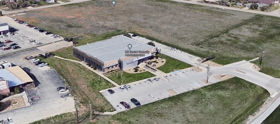 More Photos Of 1202 E South 11th St, Abilene Office For Lease
