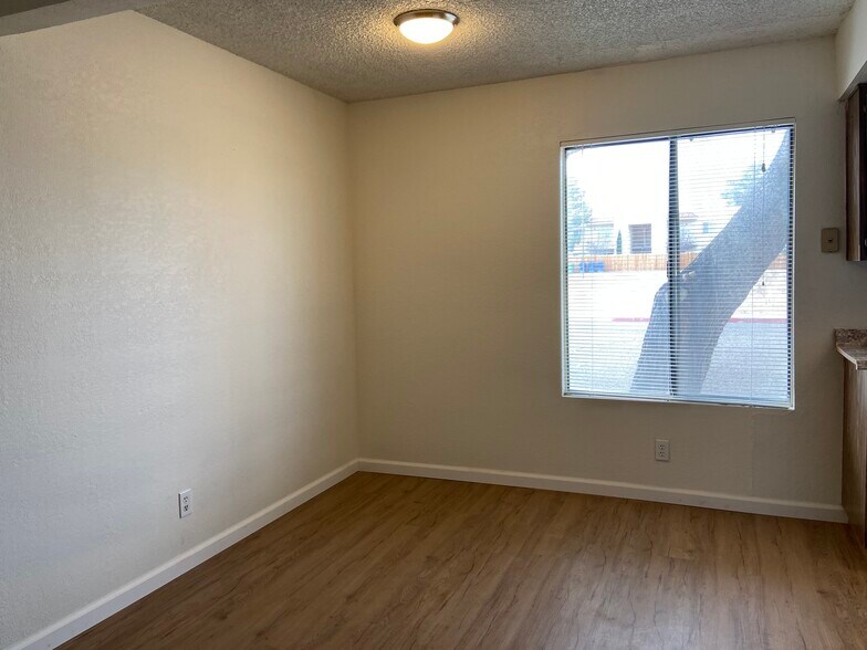 More Photos Of 619 E Ridgecrest Blvd, Ridgecrest Apartments For Sale