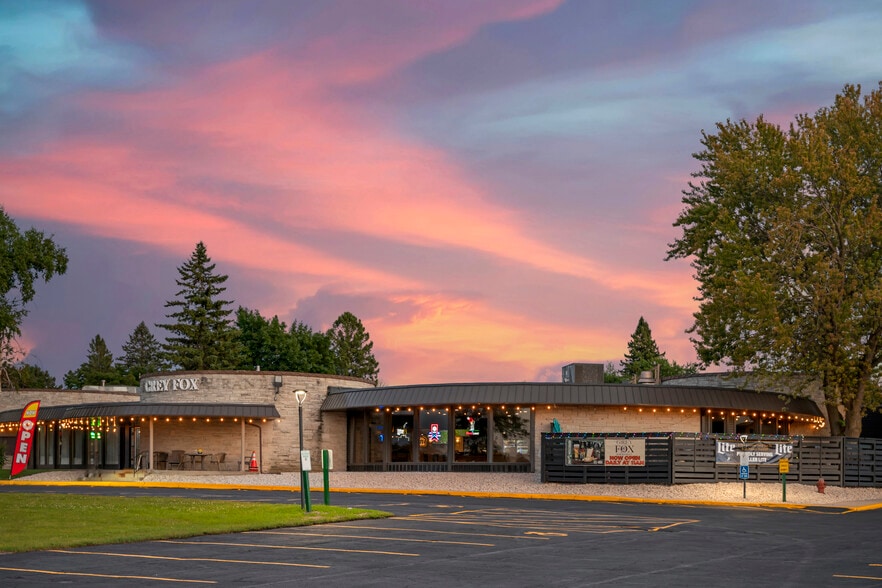 More Photos Of 250 W Church St, Mishicot Hotel For Sale