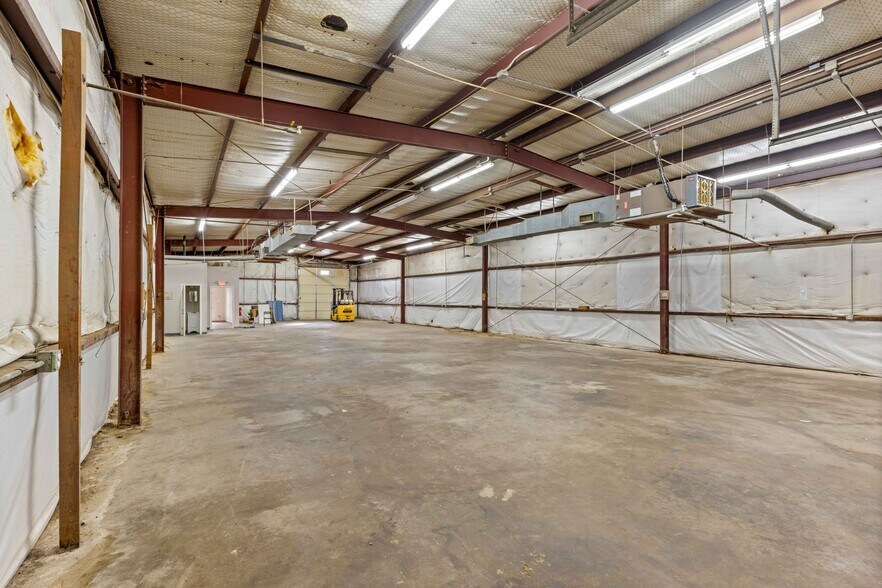 More Photos Of 7567 Morley St, Houston Warehouse For Sale