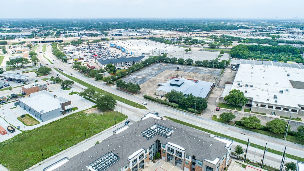 More Photos Of 11110 W Airport Blvd, Stafford Bar For Sale