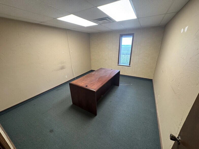 More Photos Of 10121 OK-54, Weatherford Industrial For Sale