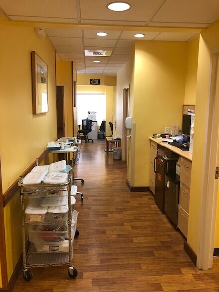 More Photos Of 1525 Kalakaua Ave, Honolulu Medical For Lease