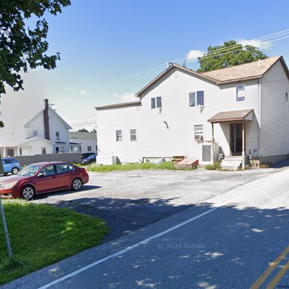 More Photos Of 599 State Route 143, Westerlo Storefront Retail Residential For Lease