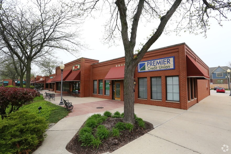 More Photos Of 10-50 W Schaumburg Rd, Schaumburg General Retail For Lease