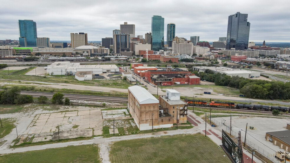 More Photos Of 1000 Harding St, Fort Worth Land For Sale