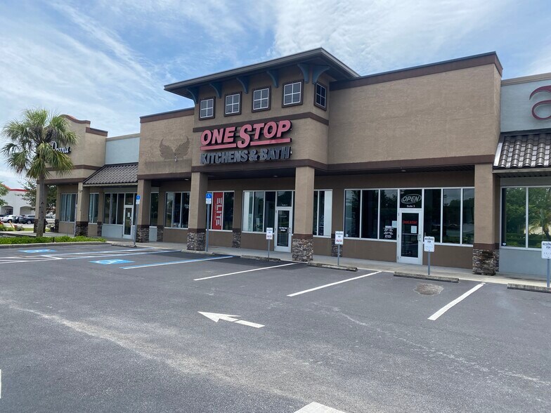 More Photos Of 3784 Tampa Rd, Oldsmar Storefront For Lease