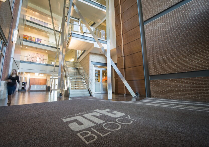 More Photos Of 1011 9th Ave SE, Calgary Office For Lease