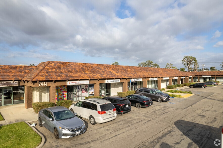 More Photos Of 12781 Western Ave, Garden Grove Unknown For Lease