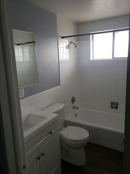 More Photos Of 1637 Kimbark St, Longmont Apartments For Sale