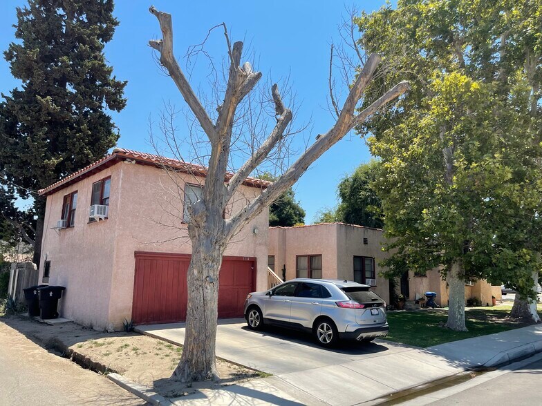 More Photos Of 2528 Park Way, Bakersfield Apartments For Sale