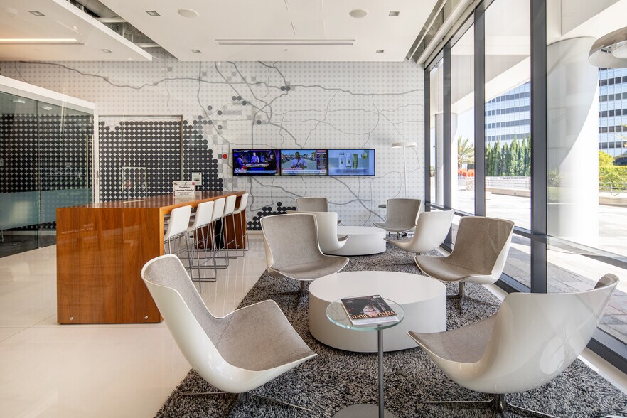 More Photos Of 200 N Pacific Coast Hwy, El Segundo Office For Lease