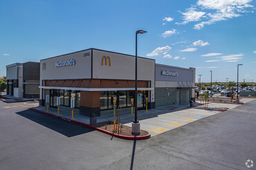 More Photos Of 16986 W Pat Tillman Blvd, Surprise Fast Food For Sale