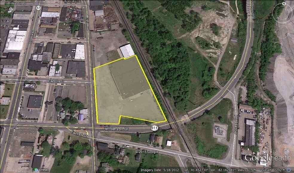 More Photos Of 2001 Elyria Ave, Lorain Warehouse For Lease