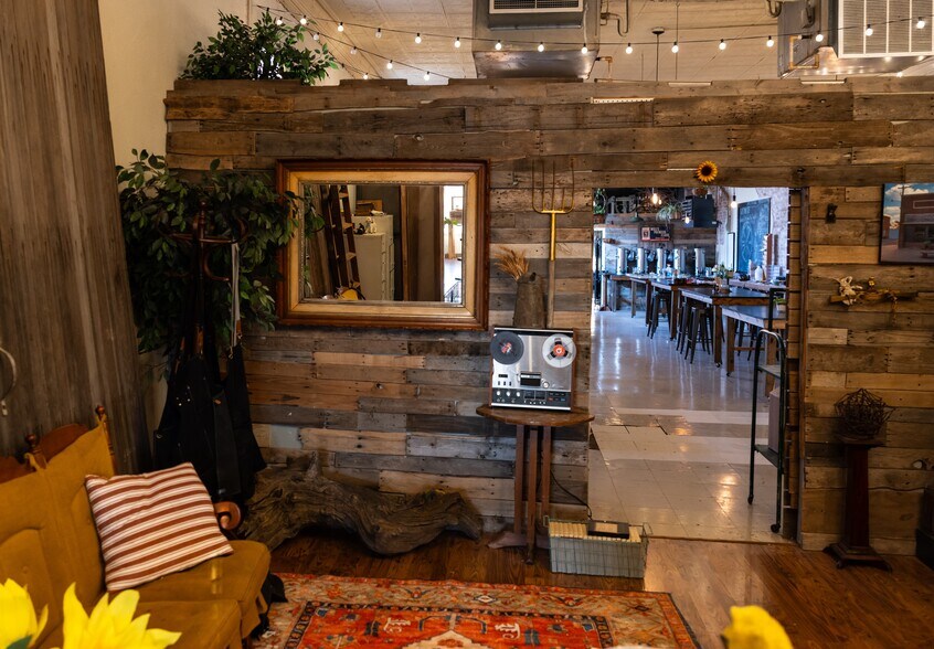 More Photos Of 23 N Main St, Ellinwood Storefront For Sale
